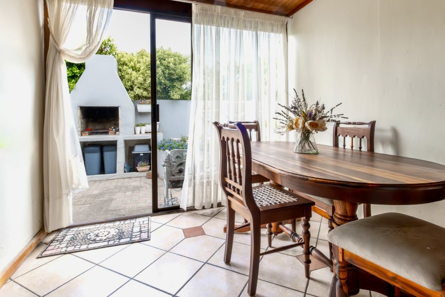 2 Bedroom Property for Sale in King George Park Western Cape